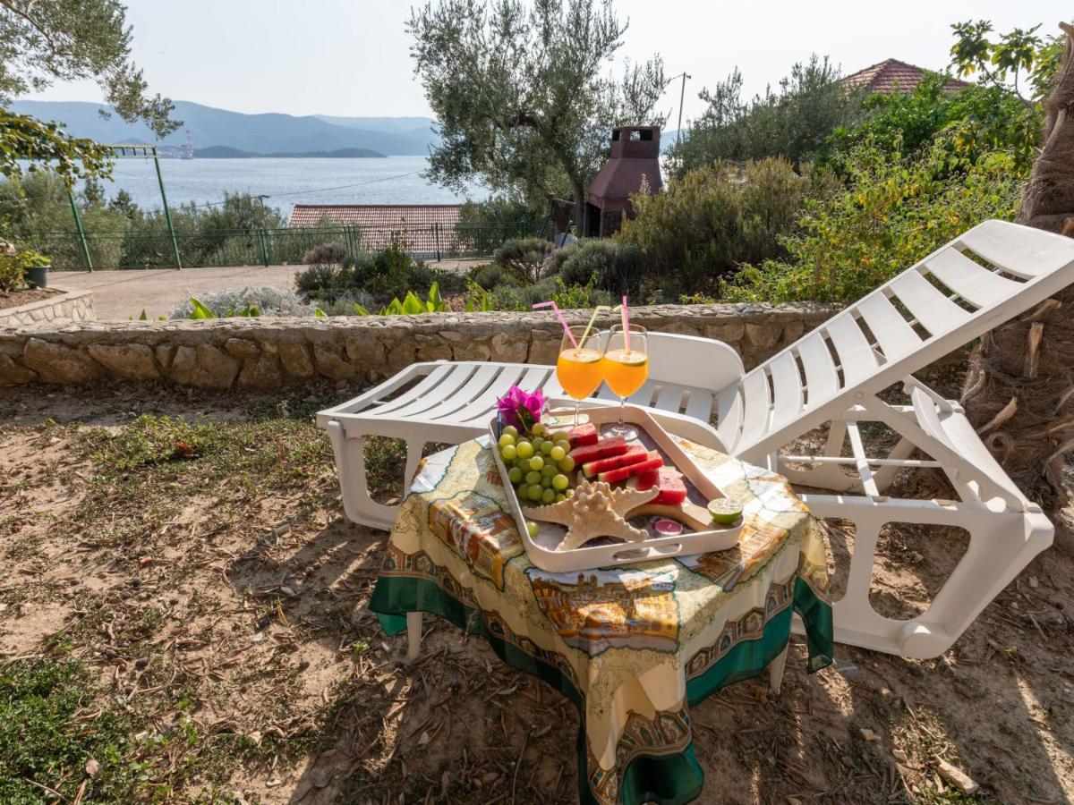 Holiday Home Dubra By Interhome Komarna Exterior photo