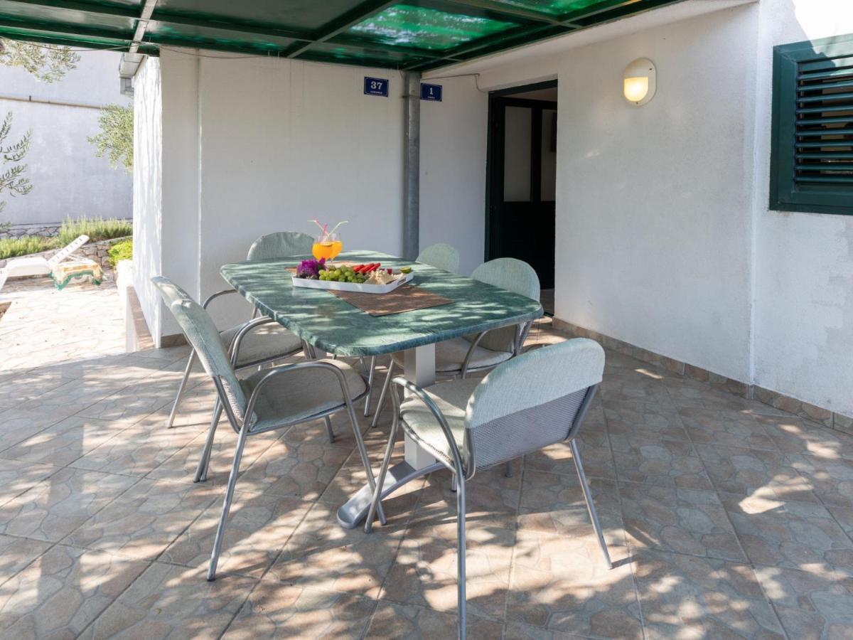Holiday Home Dubra By Interhome Komarna Exterior photo